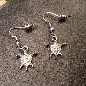 RHINESTONE DANGLE TURTLE EARRINGS
